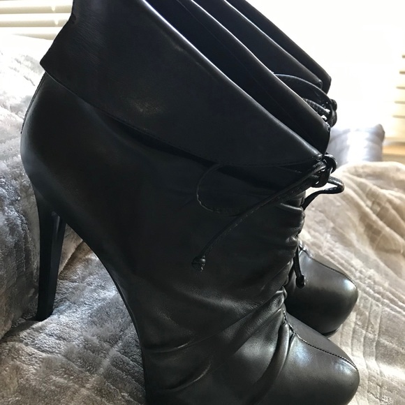 Pour La Victoire Genuine Leather Black Boots - Picture 9 of 10